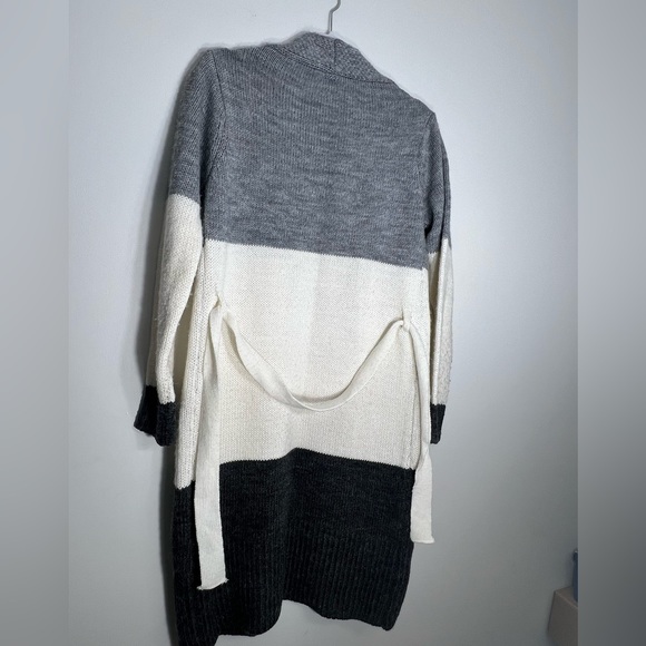 2 SHAZA Long Cardigan, Acrylic with wool, Made in Turkey. Both for $25 - Picture 5 of 12